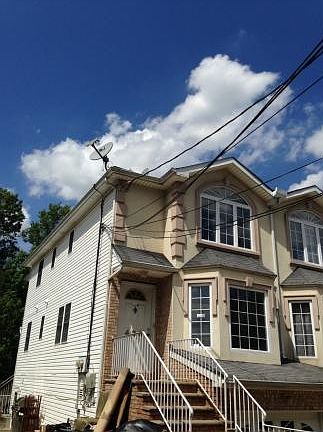 2nd image of 435 Mosely Ave