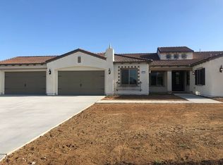 16040 Gallery Heights Dr, Riverside, CA 92504