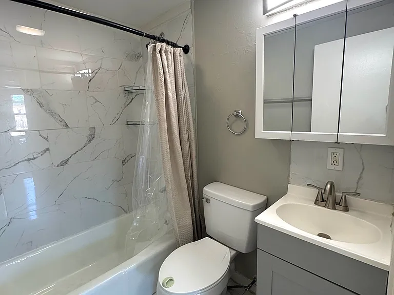 97 Millbury St #1-L — Photo 5