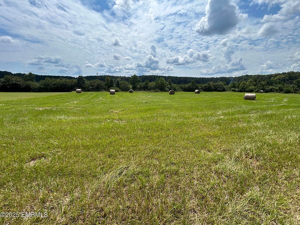 2nd image of Plantation Point Dr N