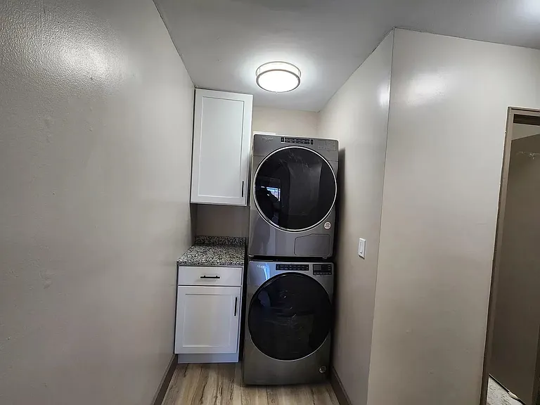 323 Schraffts Dr #1-8 — Photo 5