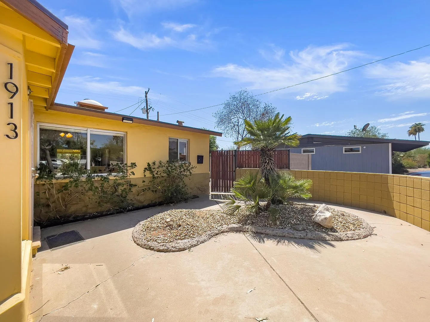 1913 E El Parque Drive — Photo 3