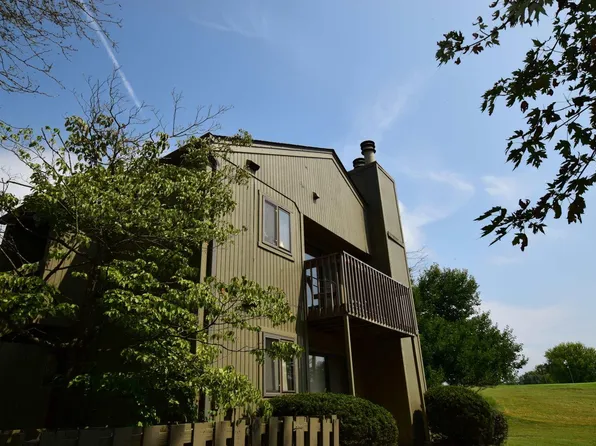 9351 S Lake Ridge Dr, Bloomington, IN 47401