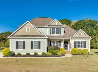 526 Cherokee Farms Trl, Clover, SC 29710
