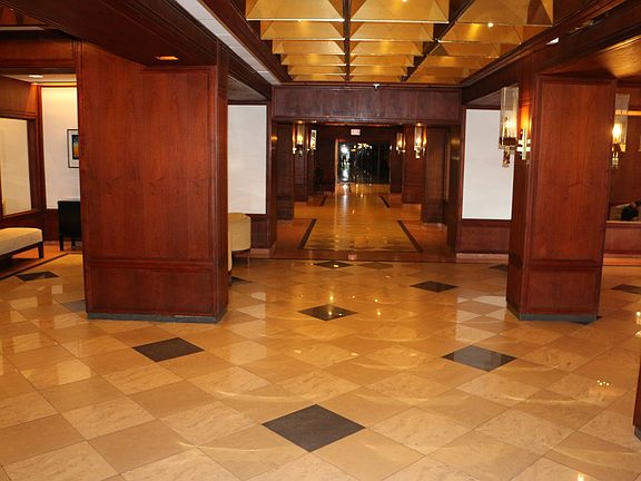 4th image of 600 NE 36th St Penthouse 18