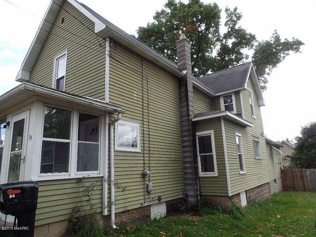 2nd image of 94 Clay St