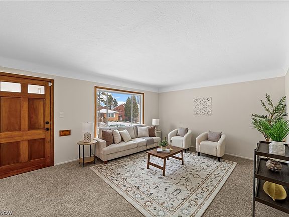 3rd image of 11412 Hempstead Rd