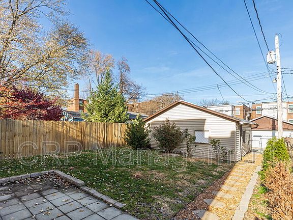 2nd image of 4525 Flora Ave
