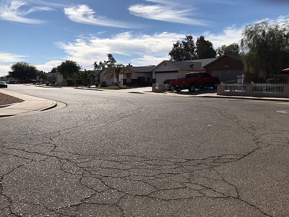 4th image of 1316 E Silverbrush Trl