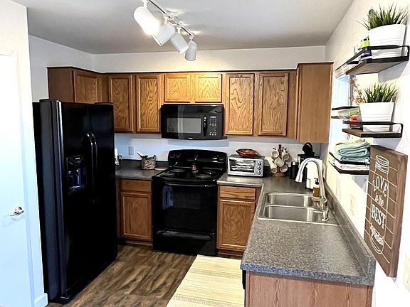 3rd image of 7834 N Jewelflower Dr