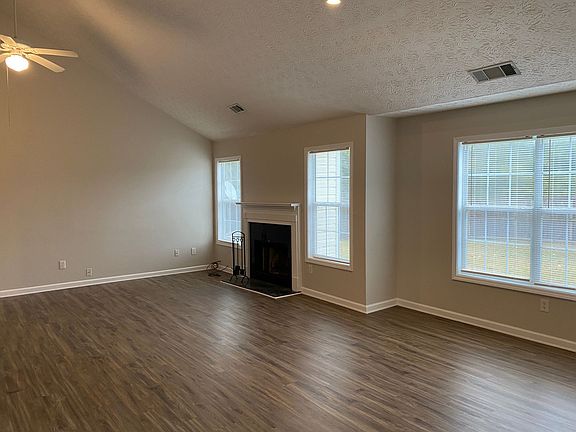 3rd image of 4343 Grey Park Dr