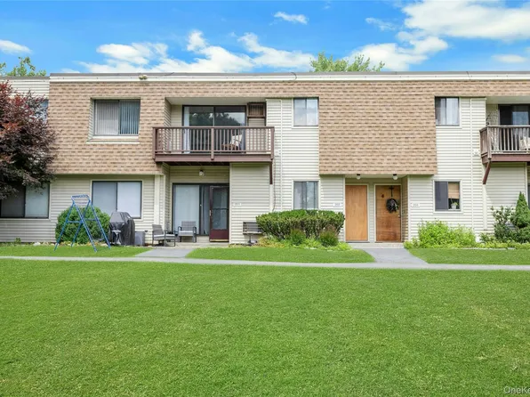 202 Vista On The Lake, Carmel, NY 10512