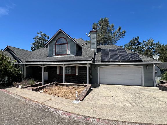 2nd image of 2815 Silvercrest St