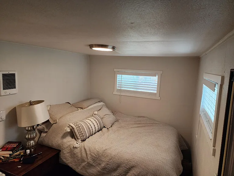 1209 E North Ave — Photo 7