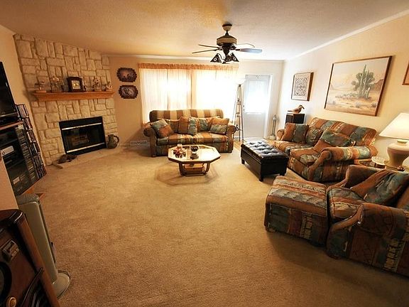 2nd image of 704 Oaklanding Cir