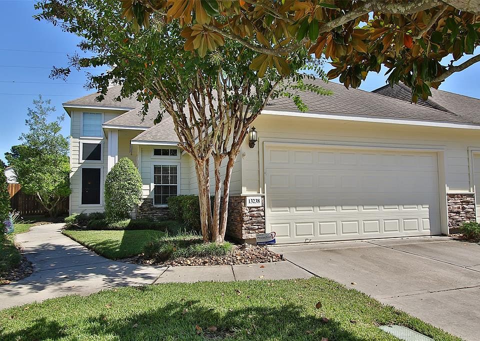 1st image of 13238 Thornville Ln