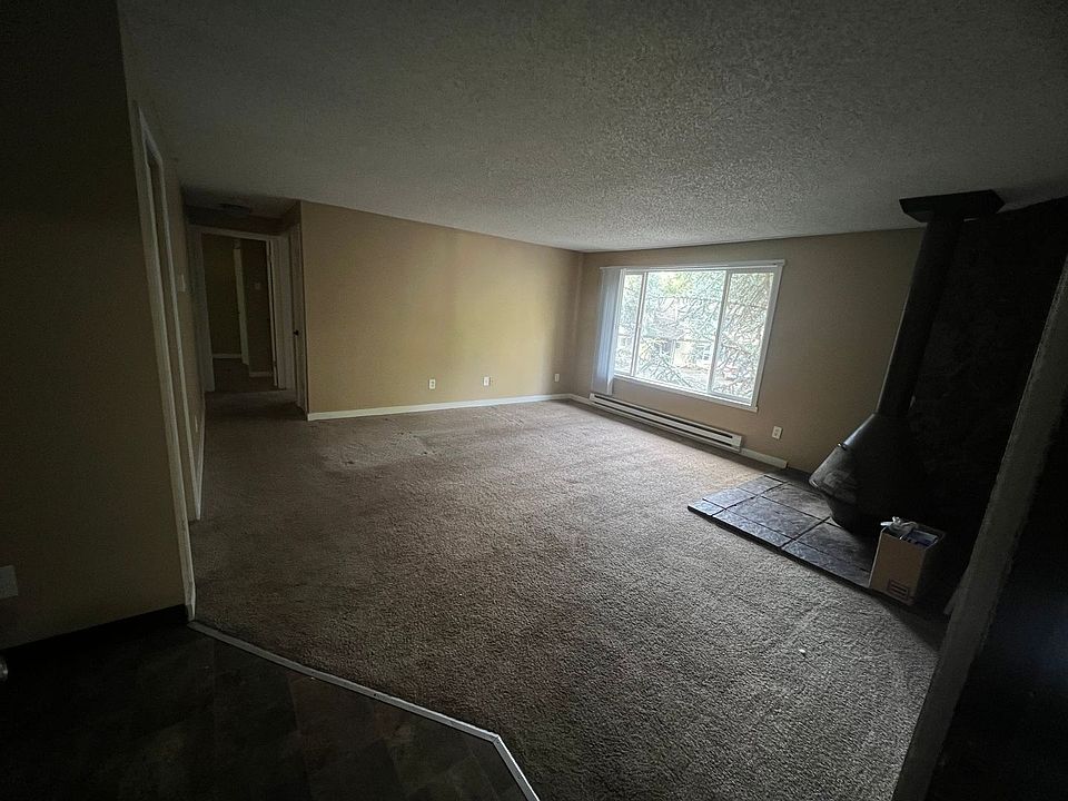 1st image of 5711 183rd Ave E APT 11