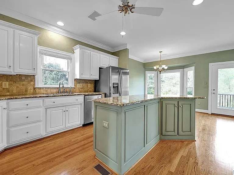3536 Tanglecreek Cir — Photo 5