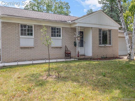 4th image of 5660 Wright Dr