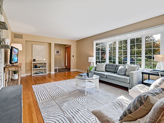 4th image of 5409 Franklin Ave