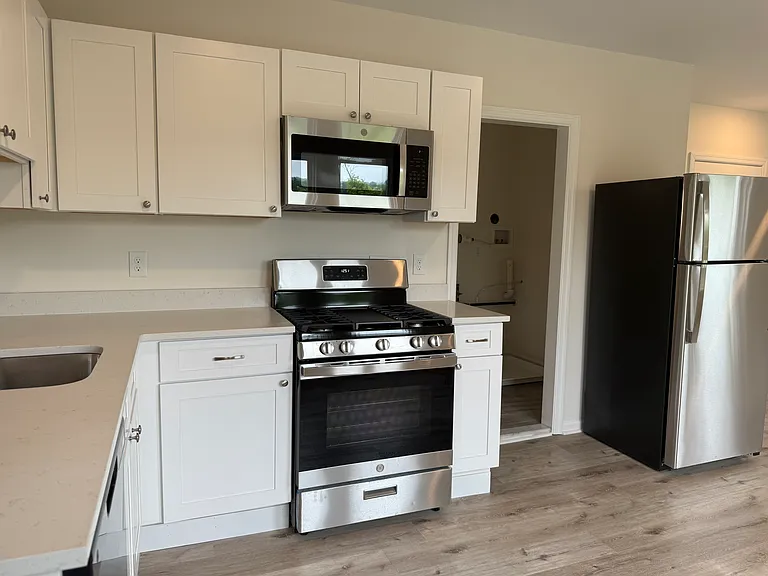 3 Alden St #5 — Photo 7