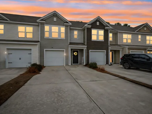 685 Hilchot Dr, Summerville, SC 29486