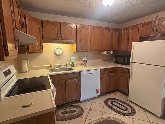 Walk in to the apartment, You will have the Kitchen with new appliances