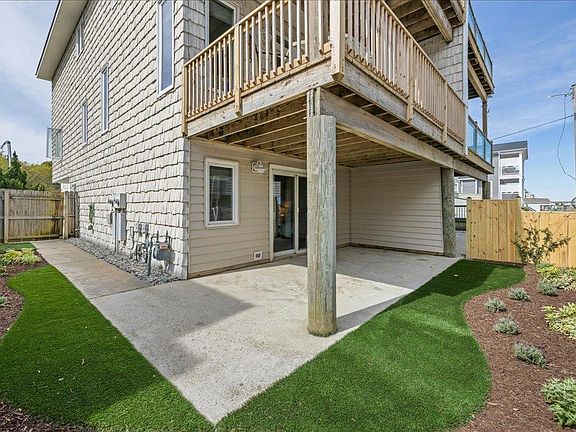 5th image of 4504 Ocean View Ave