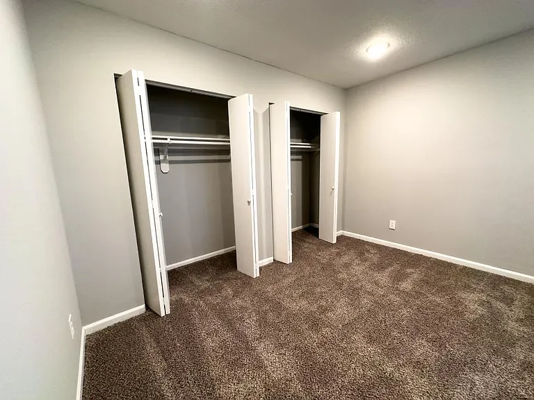 Royal Valley — Photo 25