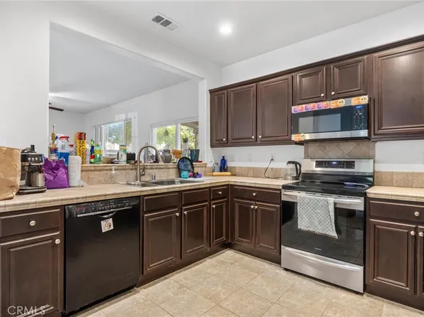 5500 Woodard Ridge Dr, Bakersfield, CA 93313