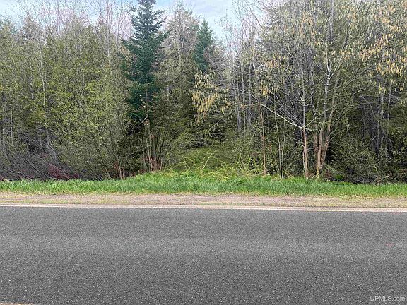 2nd image of Lake Rd