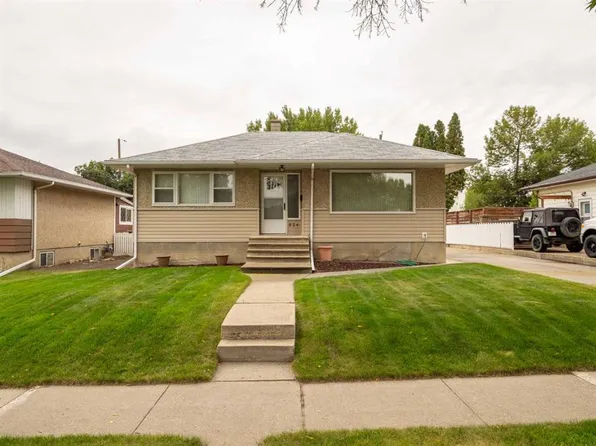 824 SE Stafford Dr N, Lethbridge, AB T1H 2B6