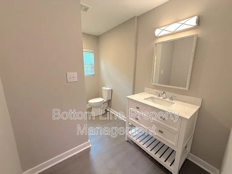 4117 Oak Forest Dr — Photo 12