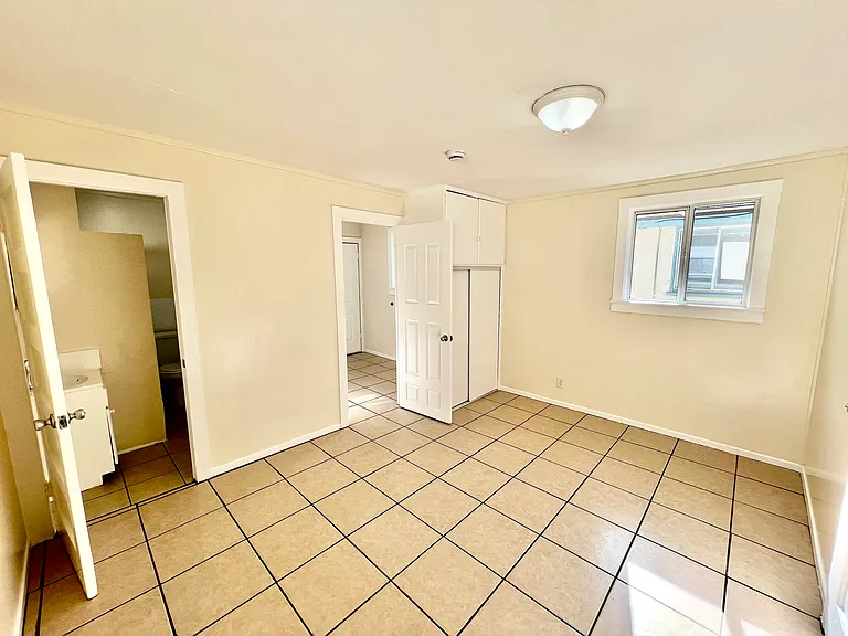 721 Flint Ave — Photo 14