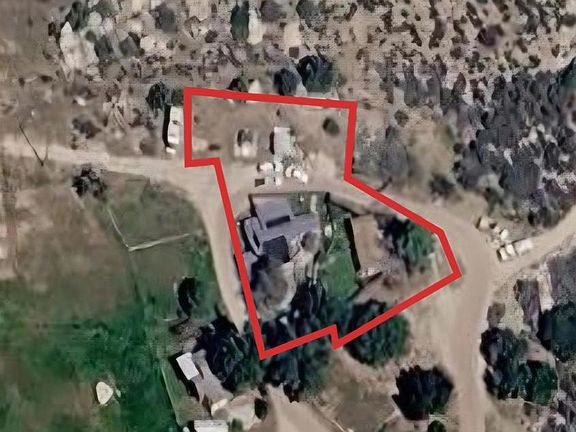 2nd image of 37807 Live Oak Springs Rd