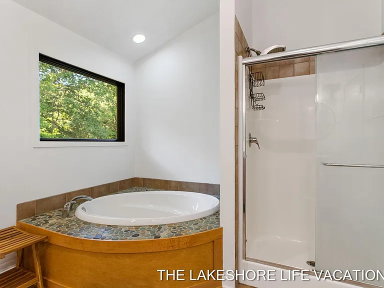 3892 Lakeridge Dr — Photo 10