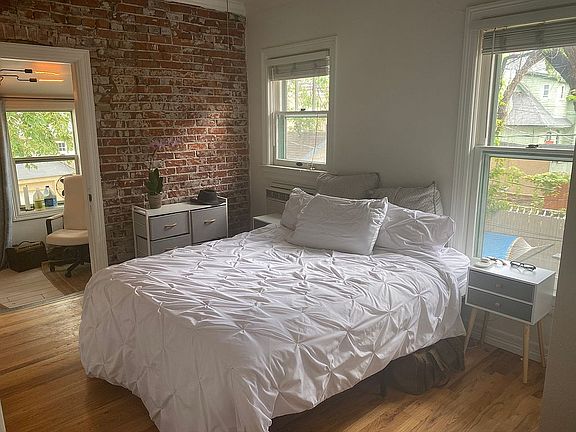 5th image of 1424 Gaylord St APT 4