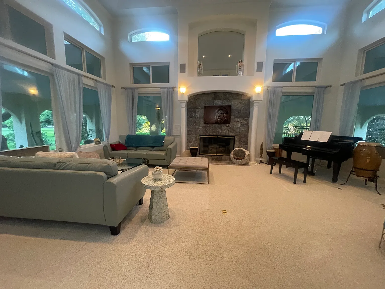 5 bed, 3300 sqft, $1,200 — Photo 3