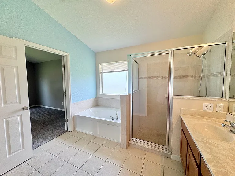 2726 Rochelle Dr — Photo 17