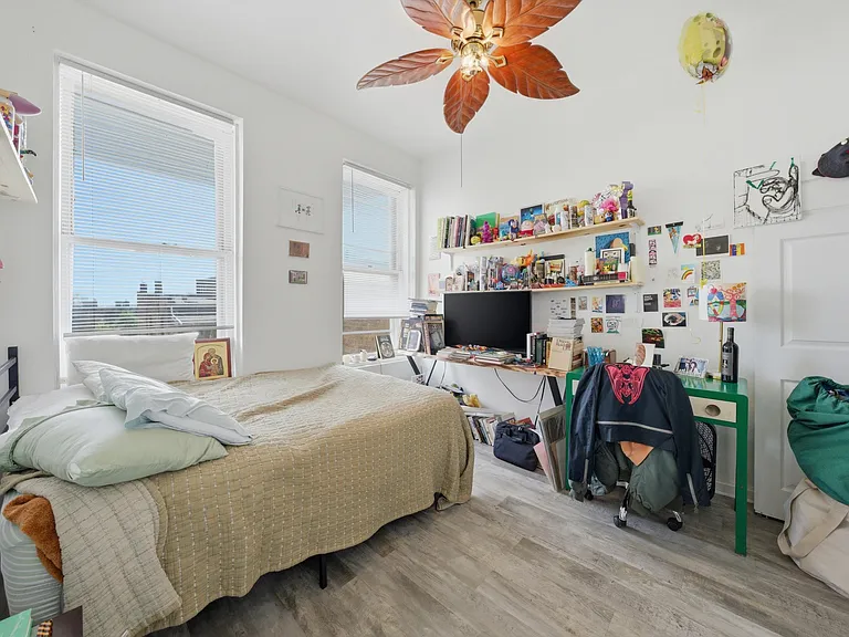 903 W 19th St #3 — Photo 13