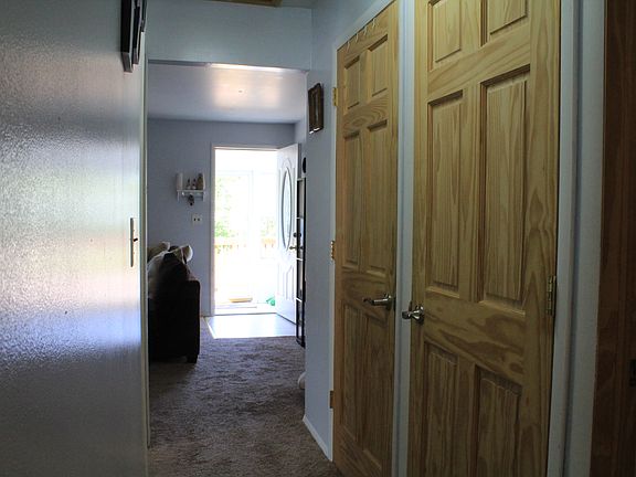 4th image of 1107 Sherman St