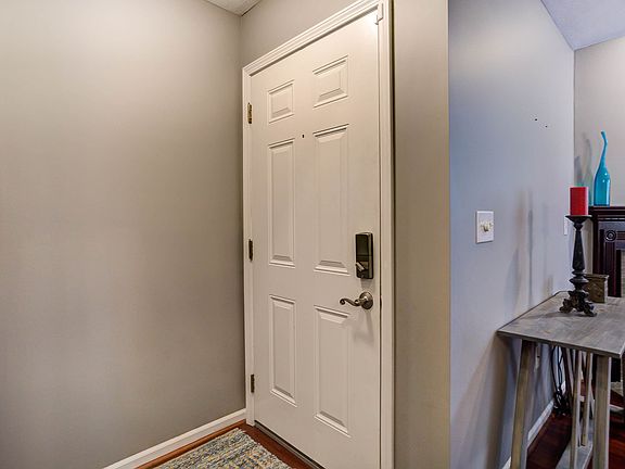4th image of 239 Chardonnay Ln