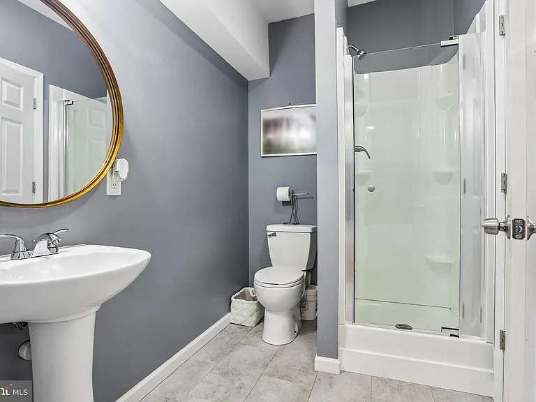 427 Green Meadow Dr — Photo 48