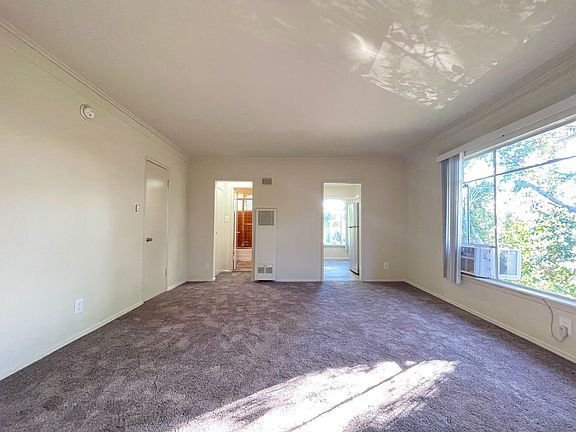 3rd image of 1227 N Harper Ave APT 6