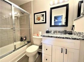122 Granville Ct