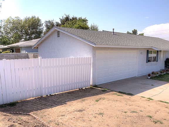 3rd image of 15566 Del Norte Ave