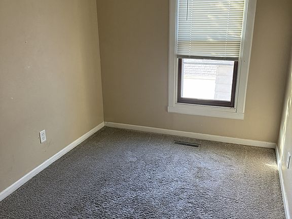 5th image of 203 S Covell Ave APT 4