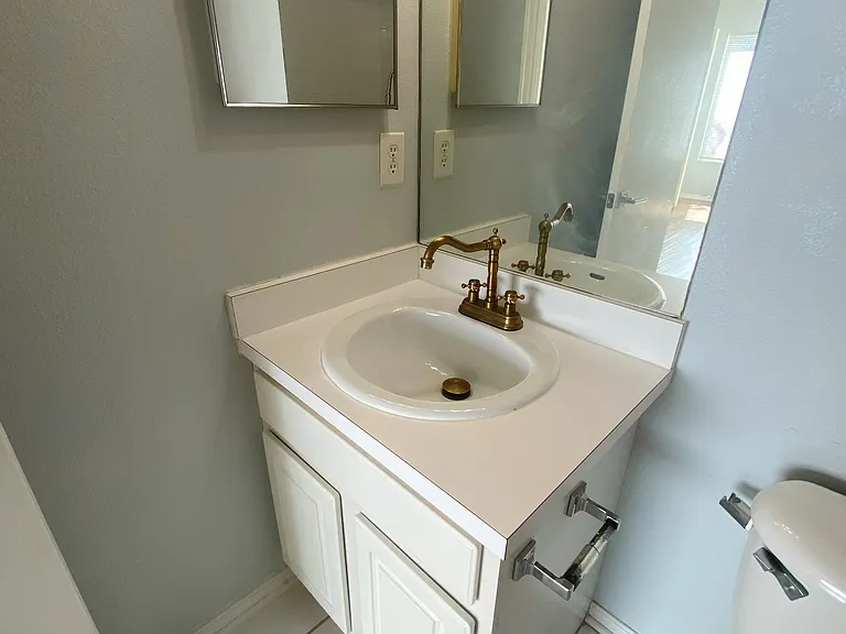 1307 Throckmorton Dr — Photo 32