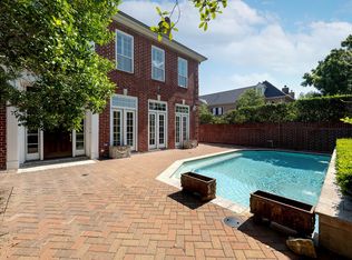 6100 Burgoyne Rd, Houston, TX 77057