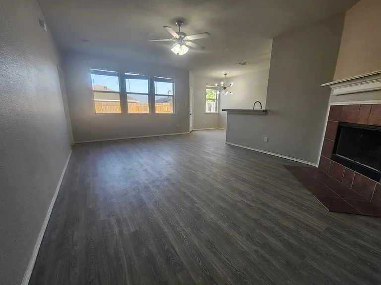 6429 Waterhill Ln — Photo 11
